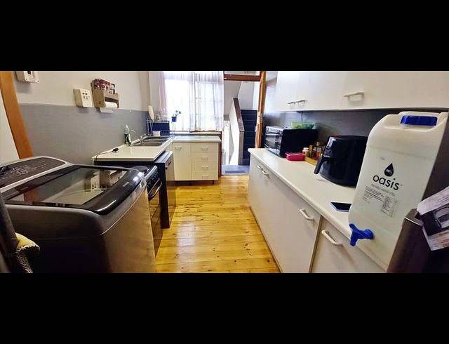 3 BEDROOM APARTMENT FOR SALE IN GLENWOOD